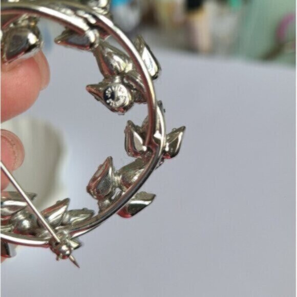 Vintage Jay Flex Sterling Silver Wreath Leaf Crystal Cluster Circle Brooch Pin - Picture 9 of 12